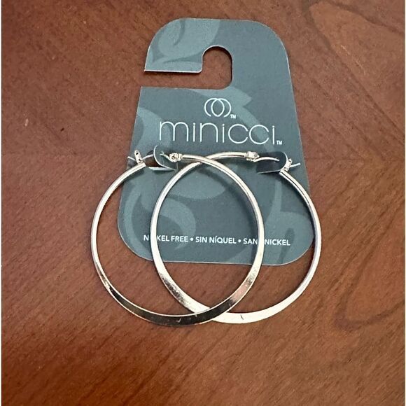 Minicci rose gold skinny medium size hoops - Picture 1 of 1